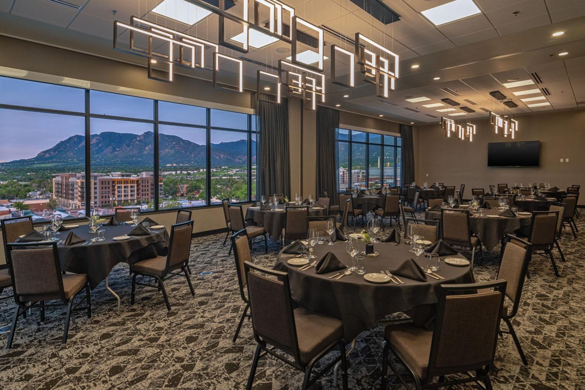فندق Element Colorado Springs Downtown المظهر الخارجي الصورة