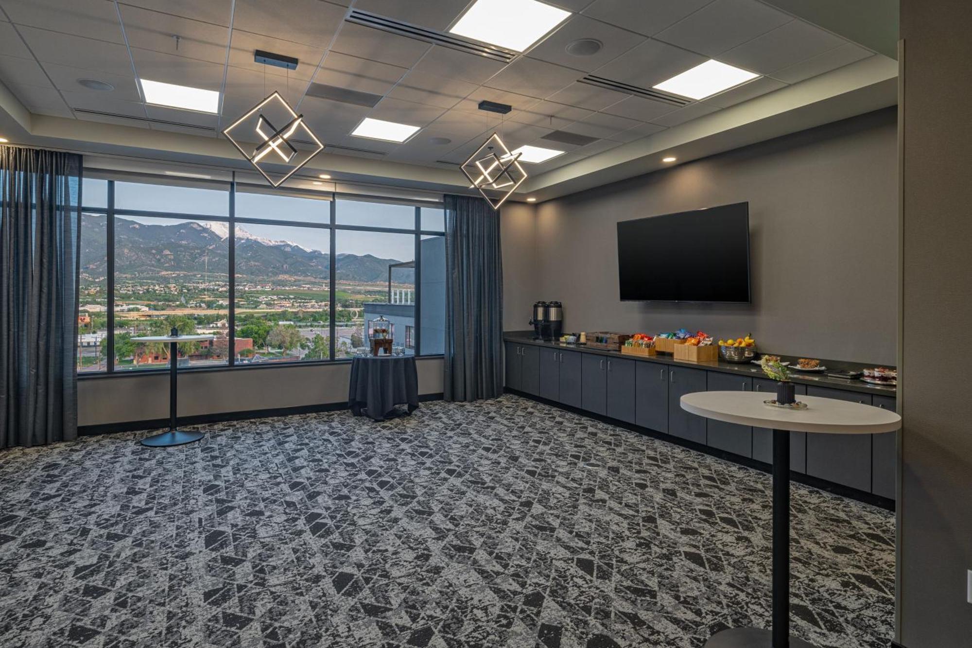 فندق Element Colorado Springs Downtown المظهر الخارجي الصورة